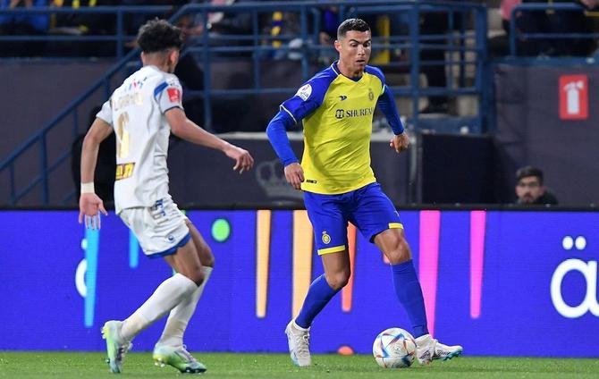 رونالدو يعيد النصر لصدارة الدوري السعودي