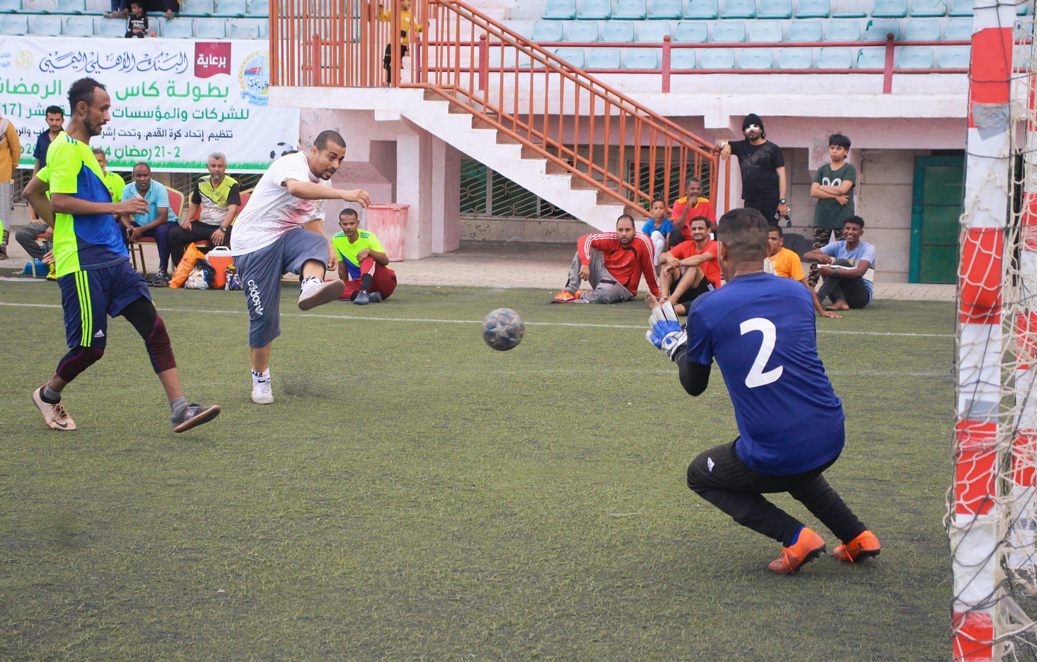 العيسائي يحسم تأهله للدور الثاني في بطولة كأس عدن للشركات 