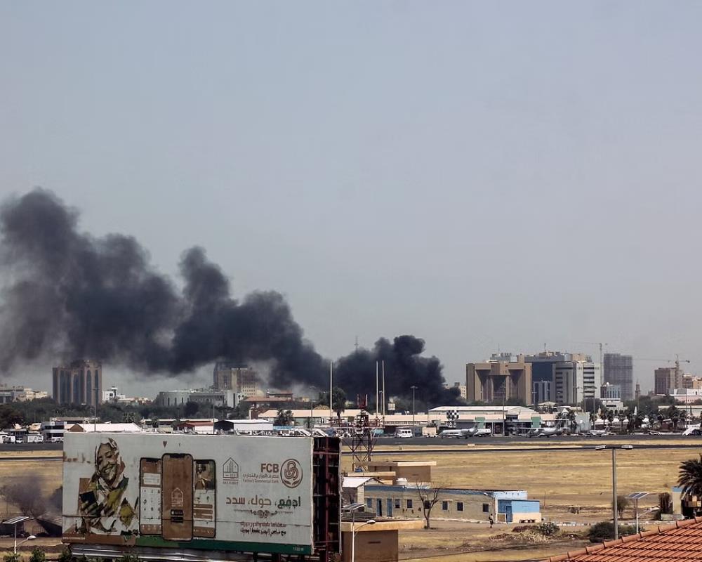 السفارة الأمريكية في الخرطوم تحذر رعاياها من مطار وادي سيدنا