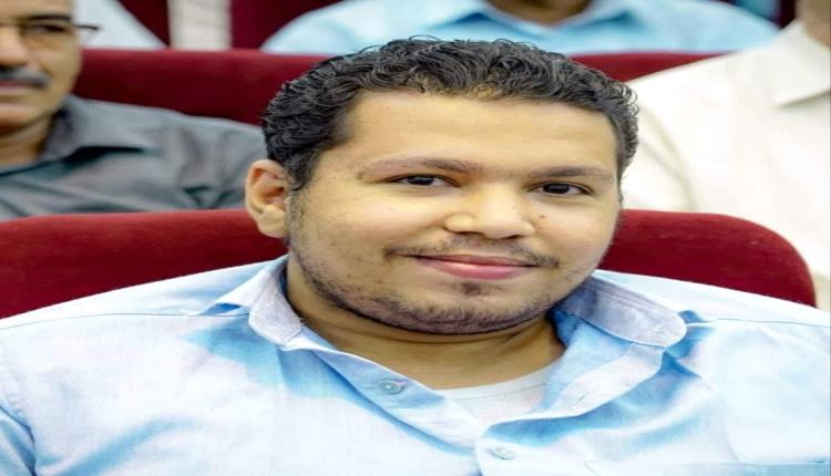 محكمة في عدن تقضي بسجن الصحفي أحمد ماهر 4 سنوات وأسرته تدعو لإدانة الحكم